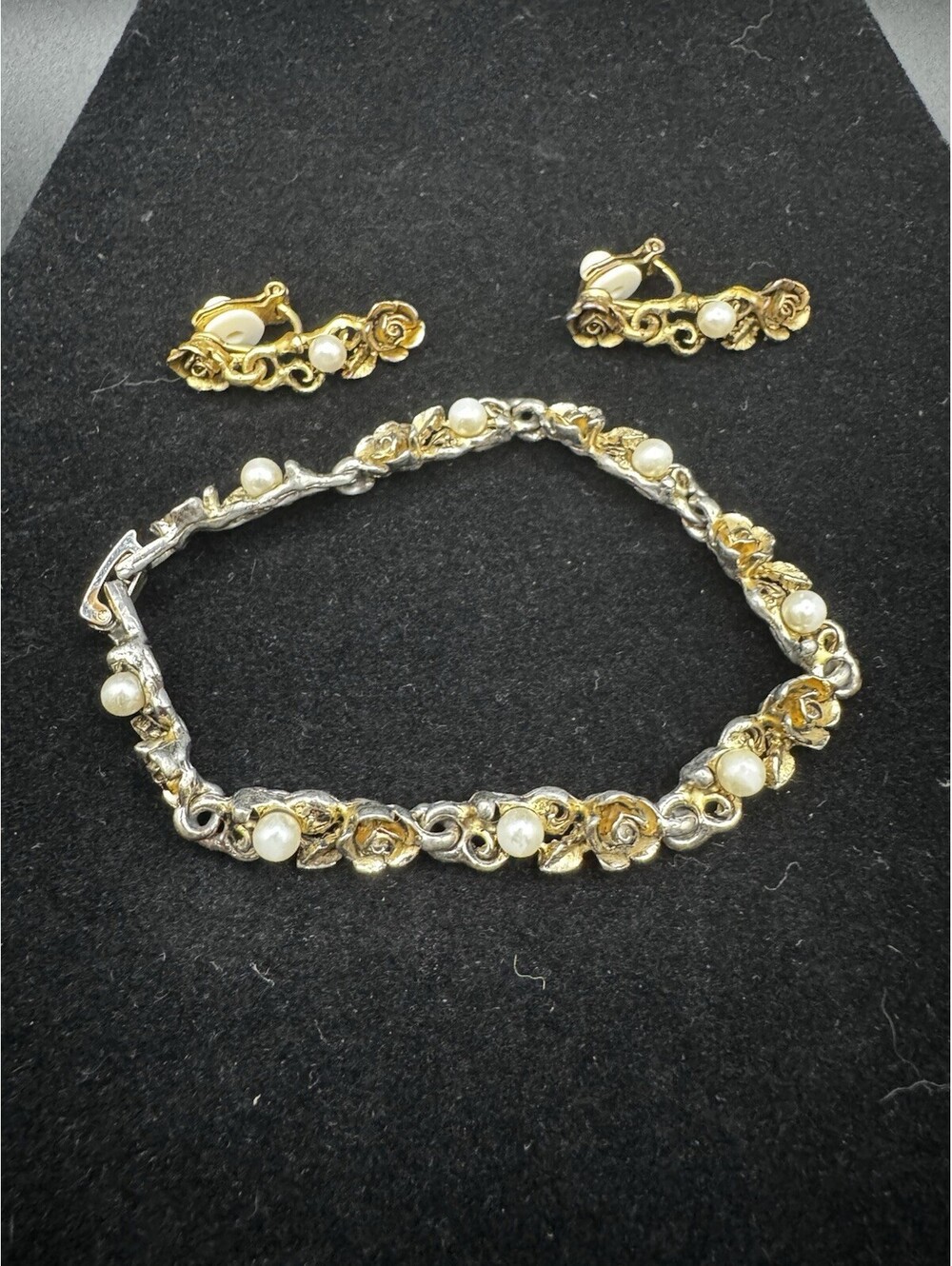 Vintage Rose Faux Pearl Bracelet Clip On Earrings Set Two Tone Gold Silver 7in